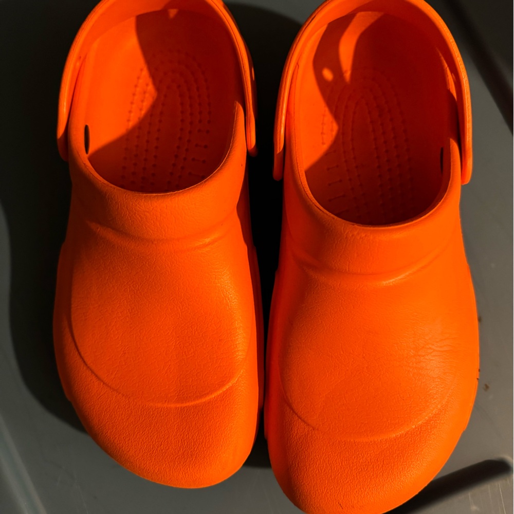 Crocs  Bistro Orange -Mario Batali Edition Size Men 7 women 9